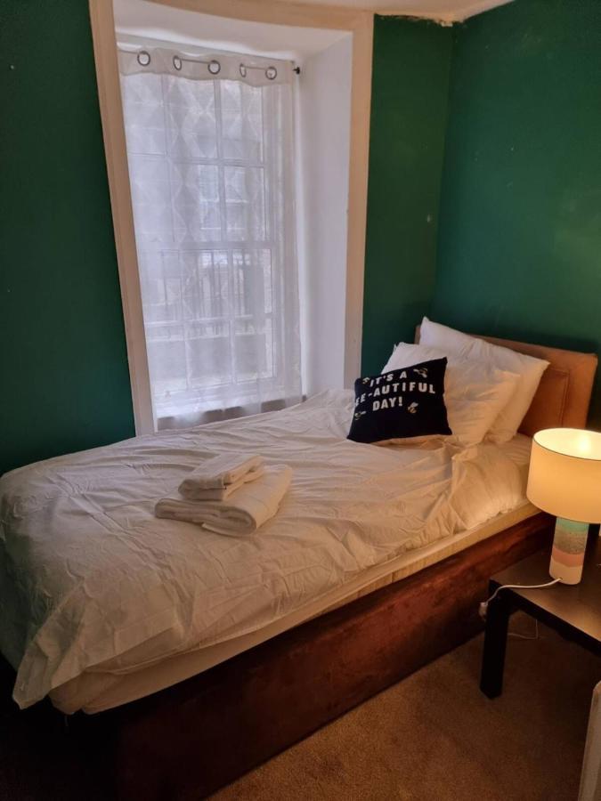 Homely 3 Bedroom In The Heart Of Central Edinburg Exteriör bild