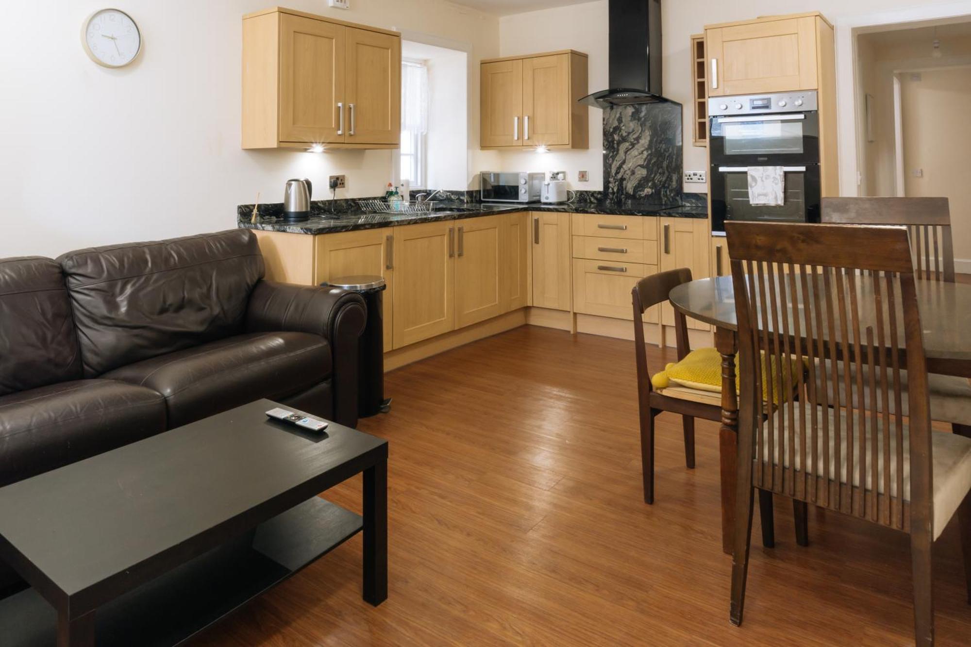 Homely 3 Bedroom In The Heart Of Central Edinburg Exteriör bild